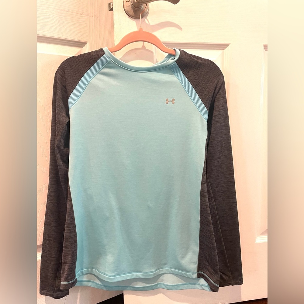 Under Urmour sweatshirt size L